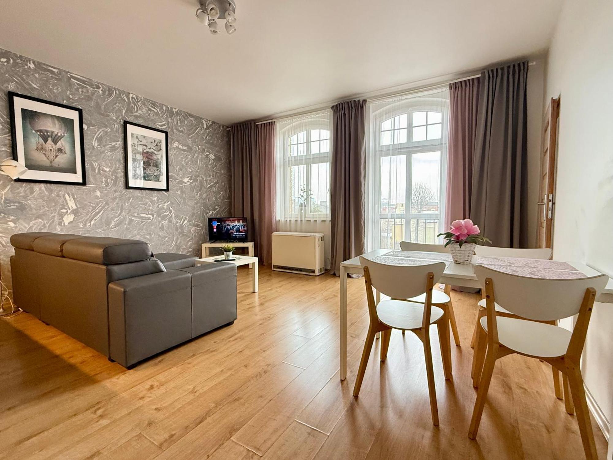 Uno Apartaments Katowice Bagian luar foto